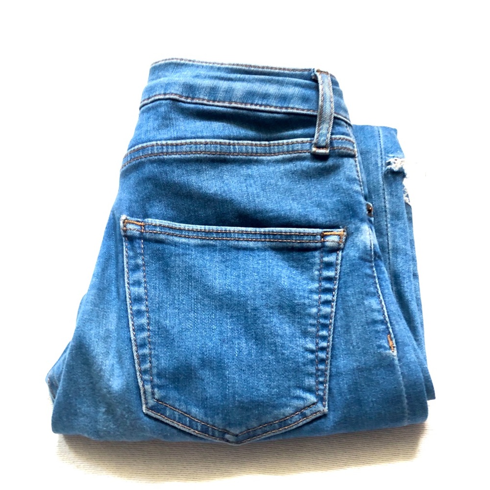 Top Shop Jamie Light Wash Distressed Jeans